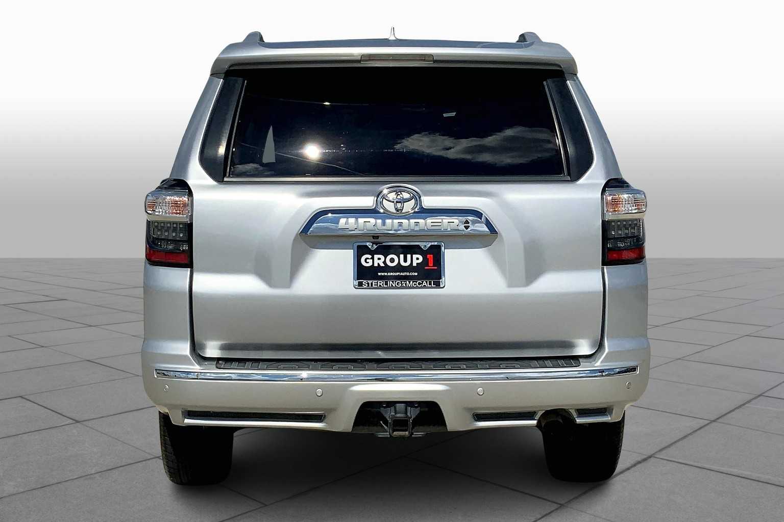 2014 Toyota 4Runner Limited photo 4