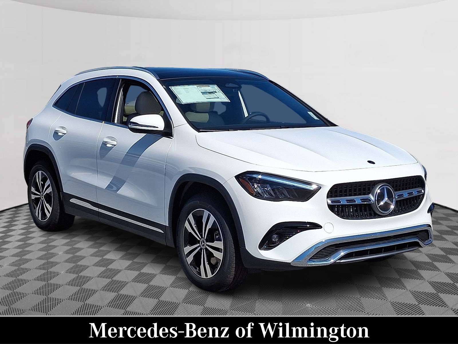 2026 Mercedes-Benz GLA GLA 250's photo