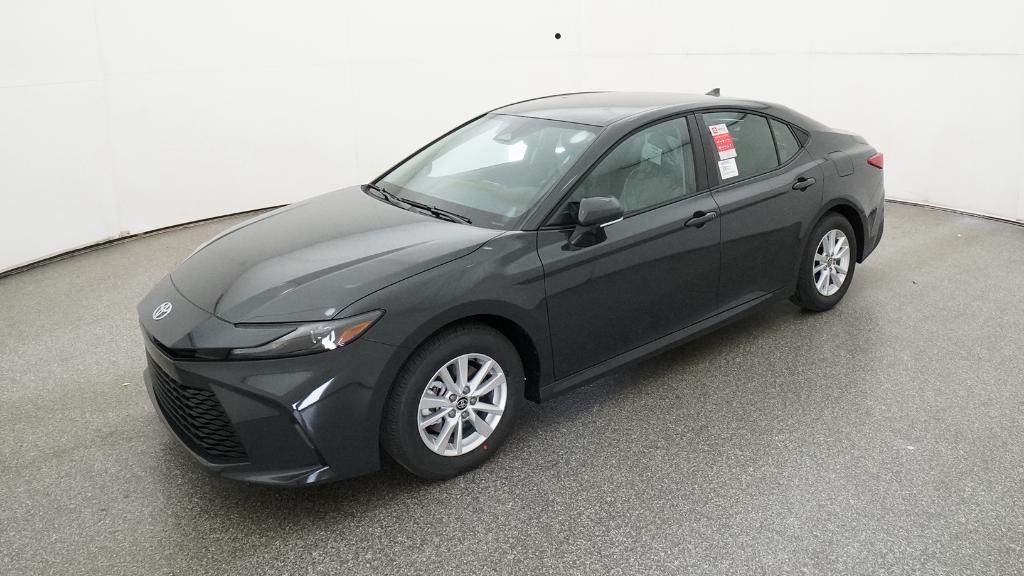 2026 Toyota Camry LE's photo