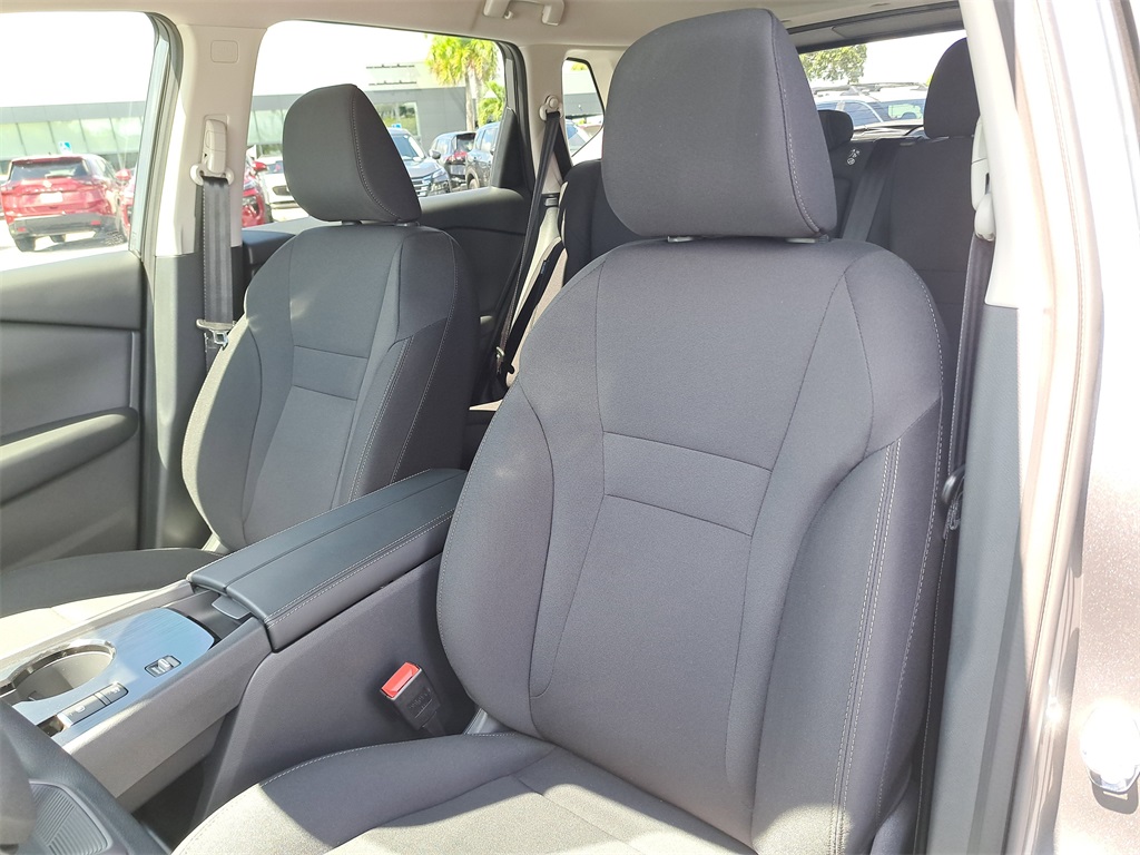 2026 Nissan Rogue S photo 20