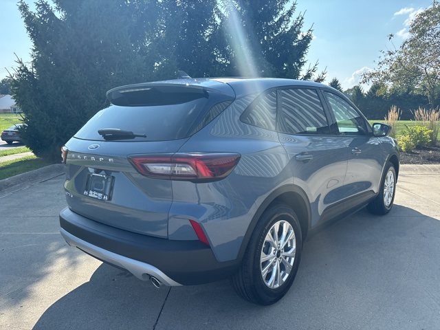 2025 Ford Escape Active photo 4