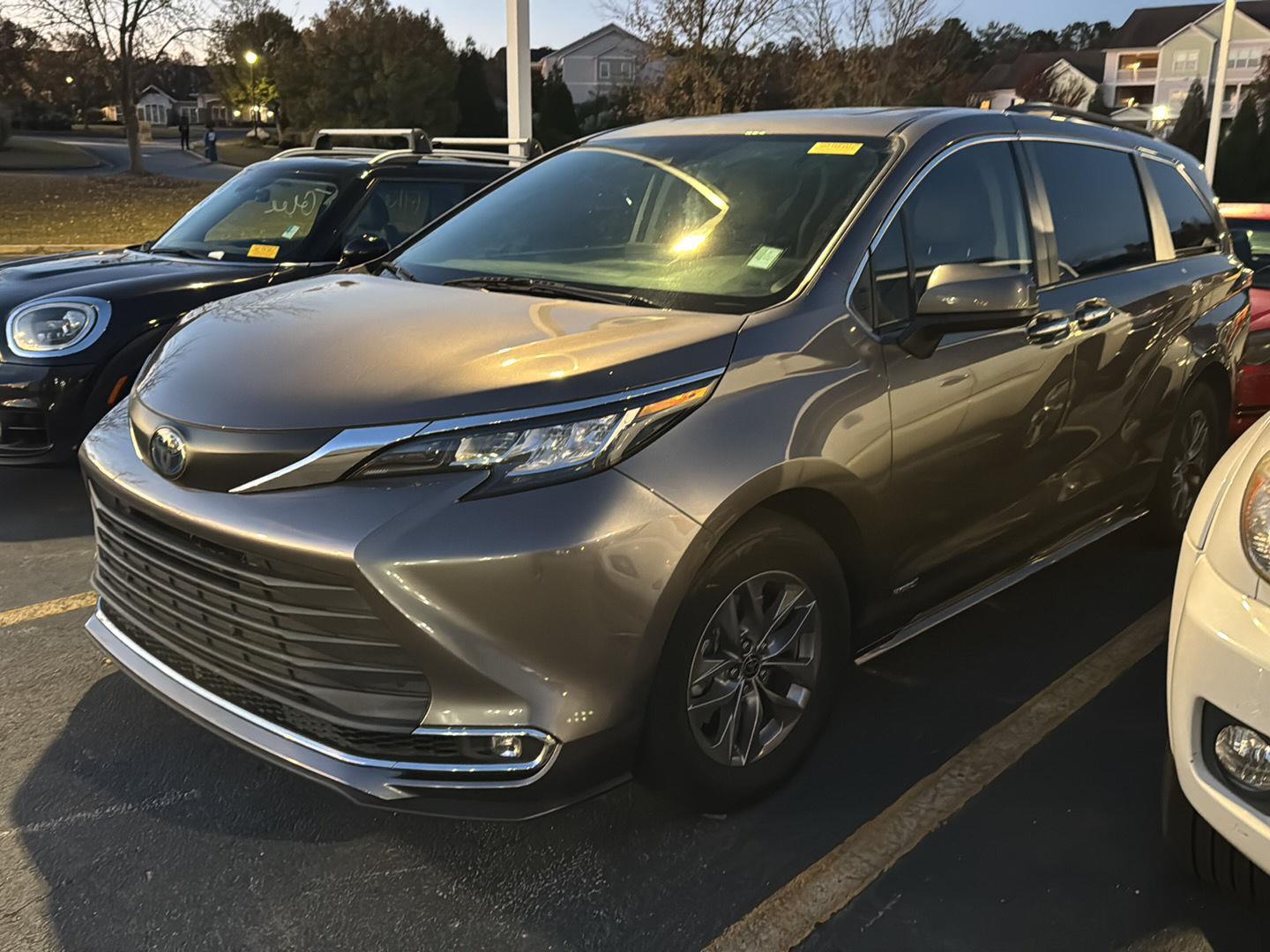 2021 Toyota Sienna XLE