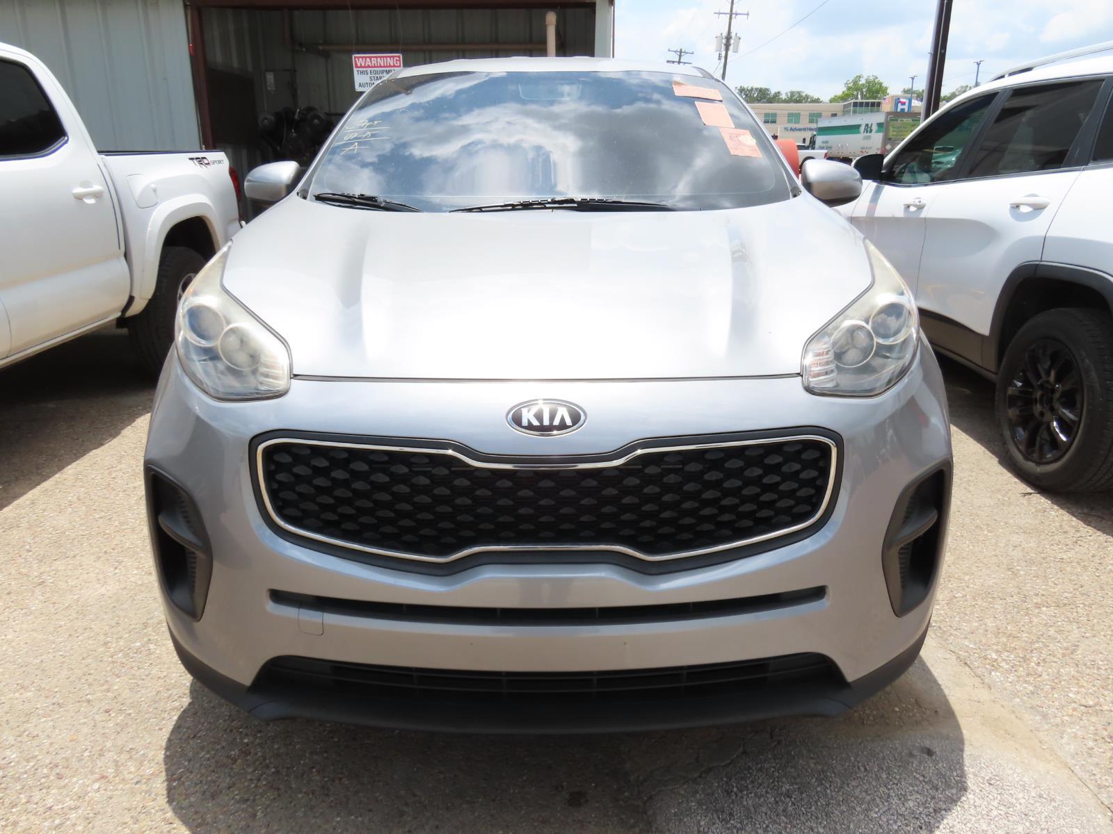 2019 Kia Sportage LX photo 2