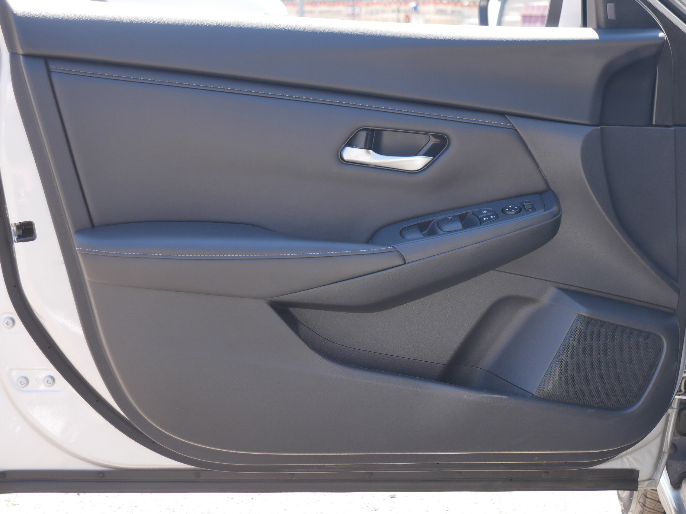 2023 Nissan Sentra SV photo 24