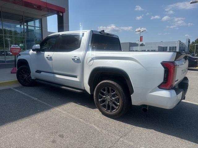 2023 Toyota Tundra Platinum photo 2