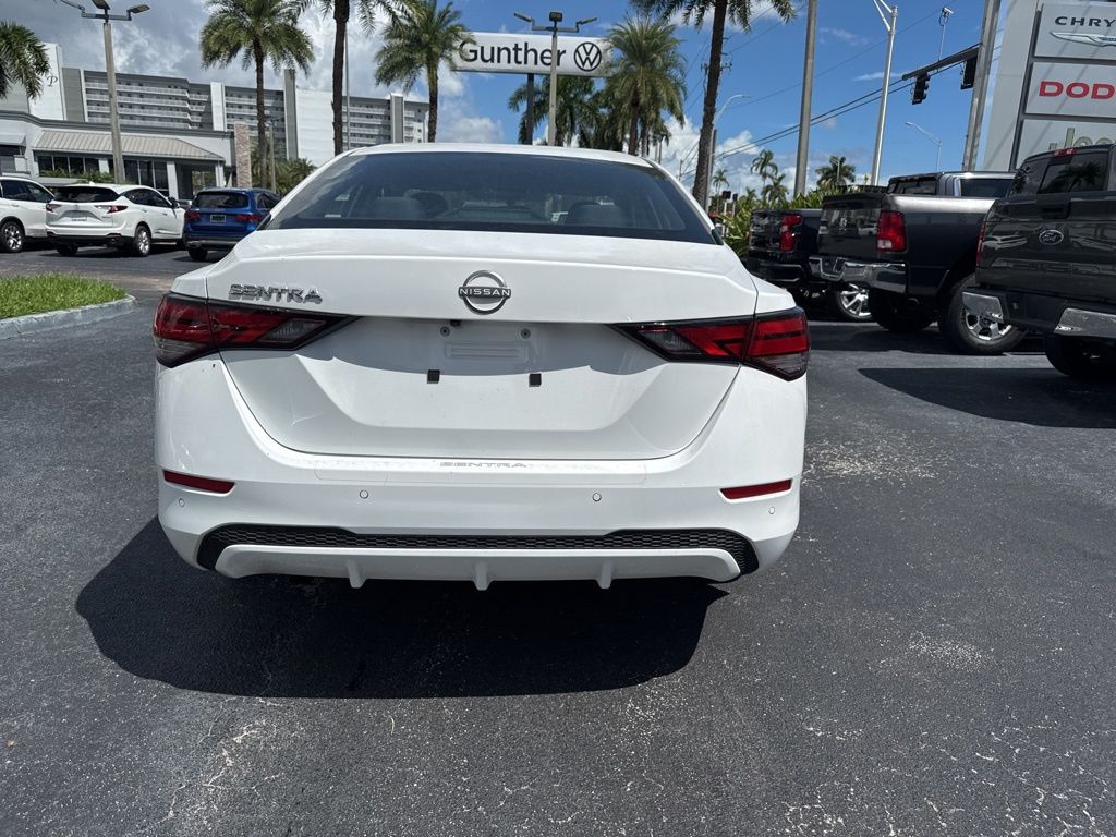2024 Nissan Sentra S photo 5