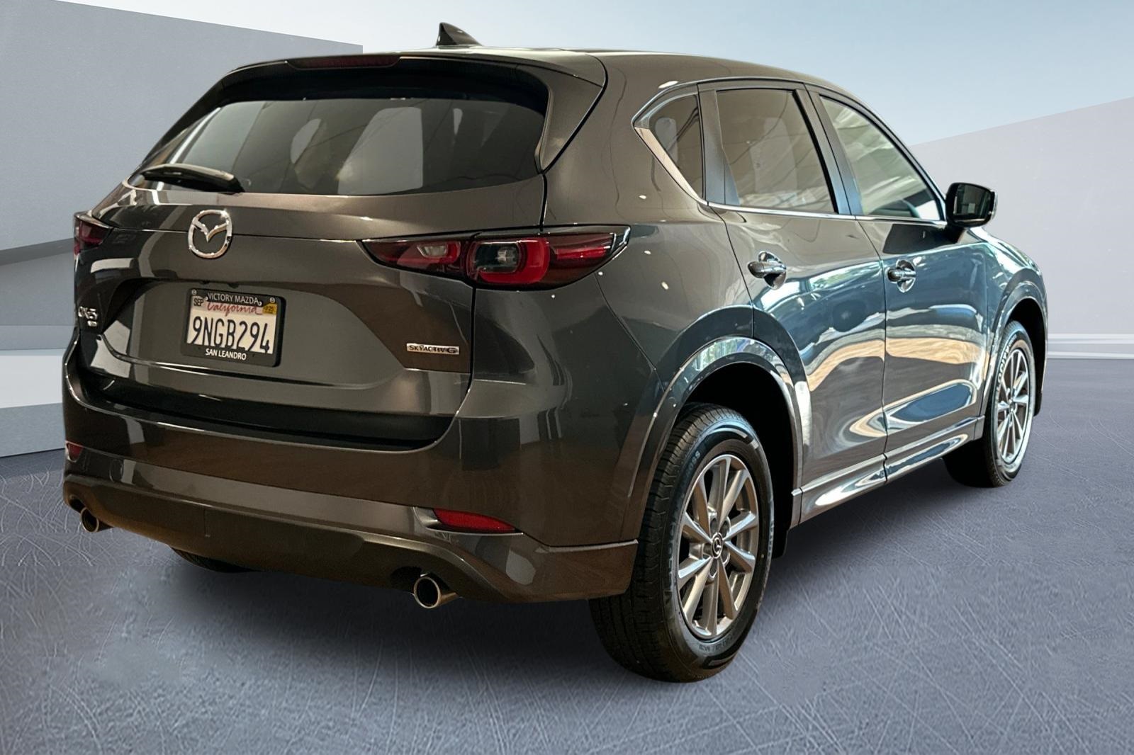 2025 Mazda CX-5 2.5 S Preferred photo 4