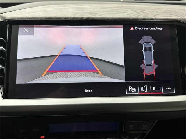 2023 Audi Q4 50 E-tron Premium Plus photo 9