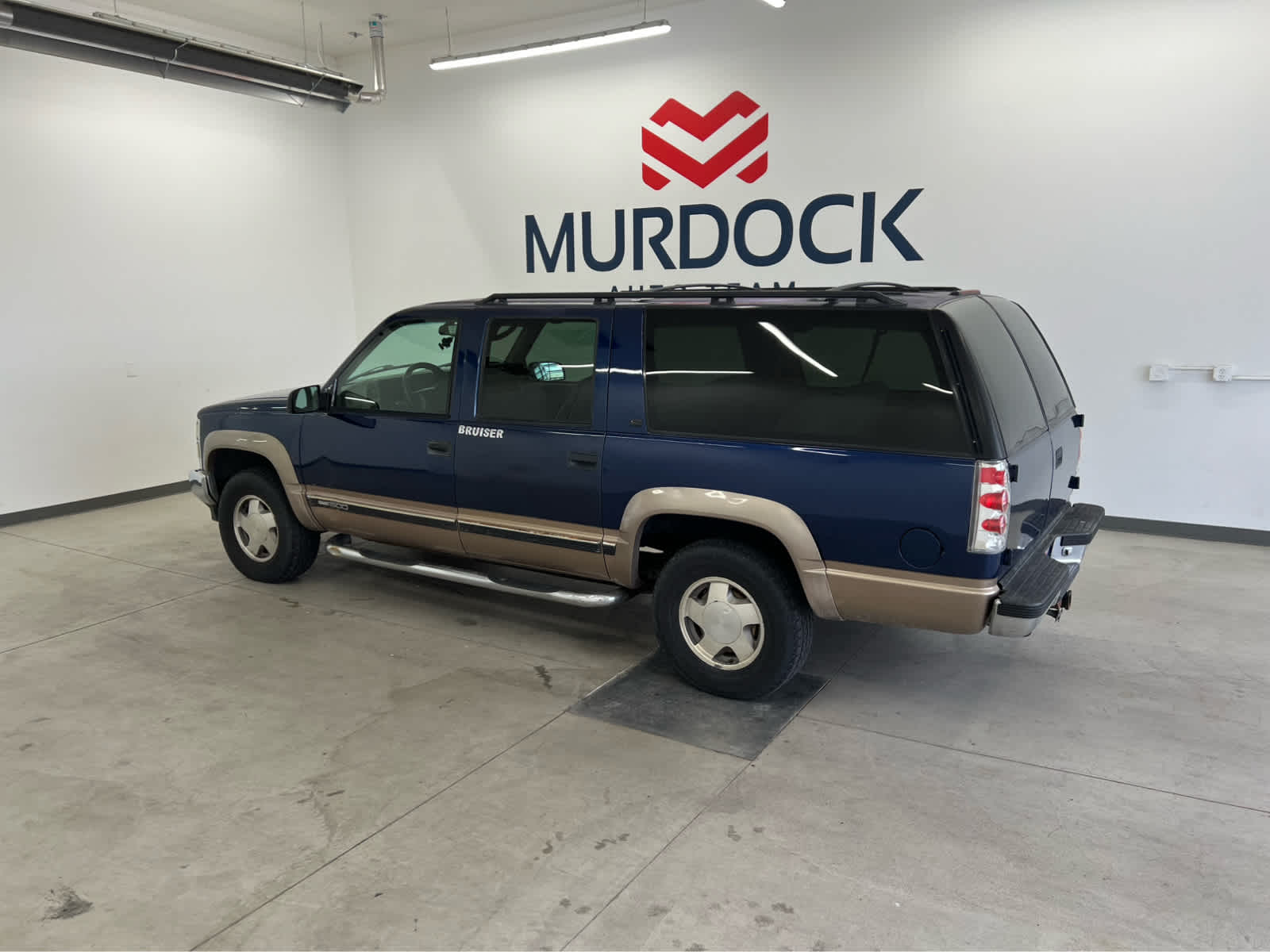 Used 1999 GMC Suburban SL with VIN 1GKFK16R4XJ703951 for sale in Logan, UT