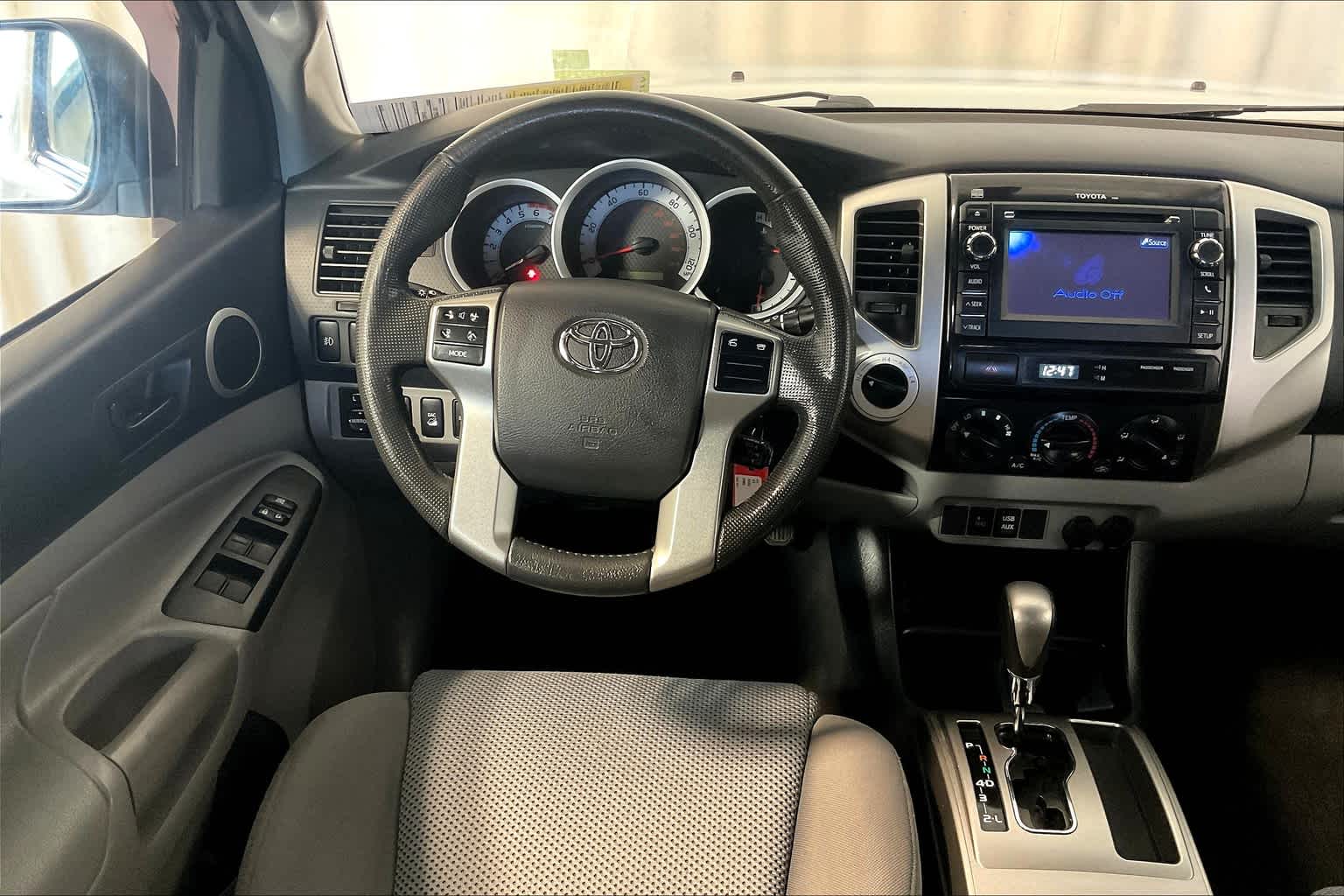 2013 Toyota Tacoma photo 16