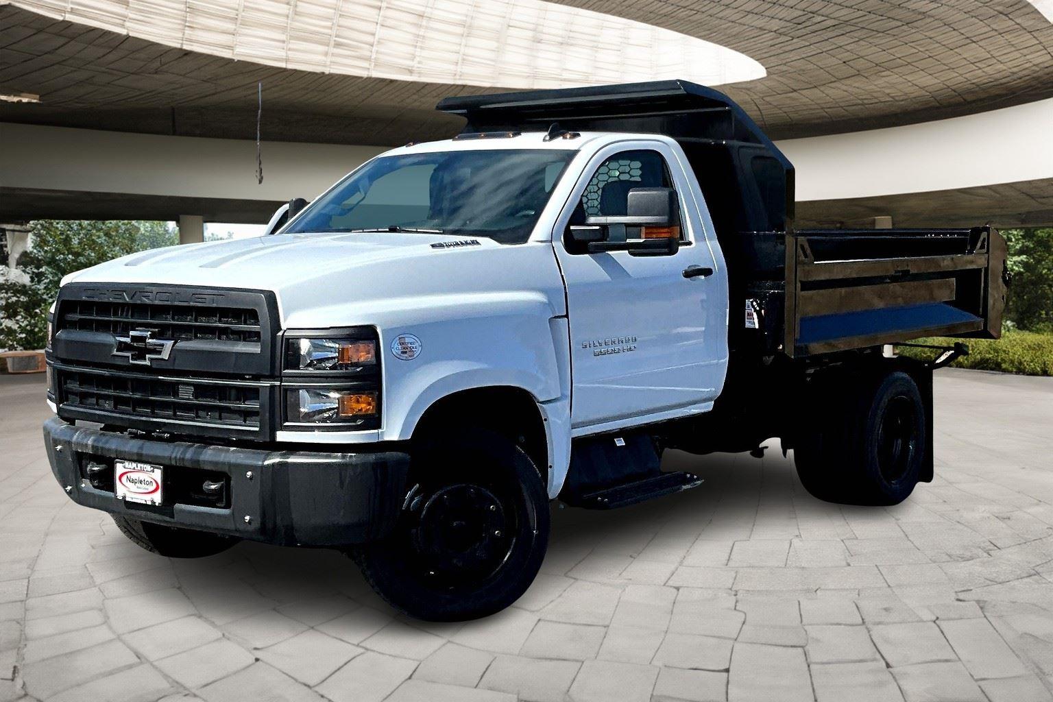 2023 Chevrolet Silverado 4500 Medium Duty Chassis Cab Work Truck's photo