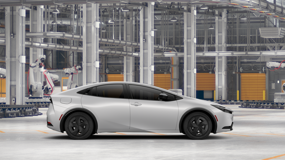 2026 Toyota Prius Plug-in Hybrid SE photo 12