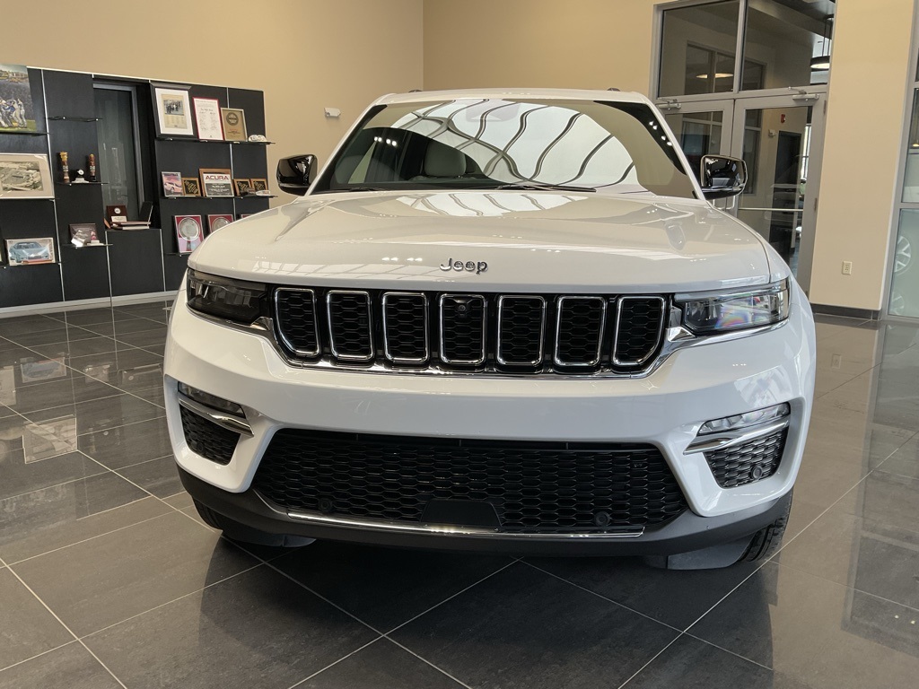 Used 2023 Jeep Grand Cherokee Limited with VIN 1C4RJHBG7PC566629 for sale in Kansas City