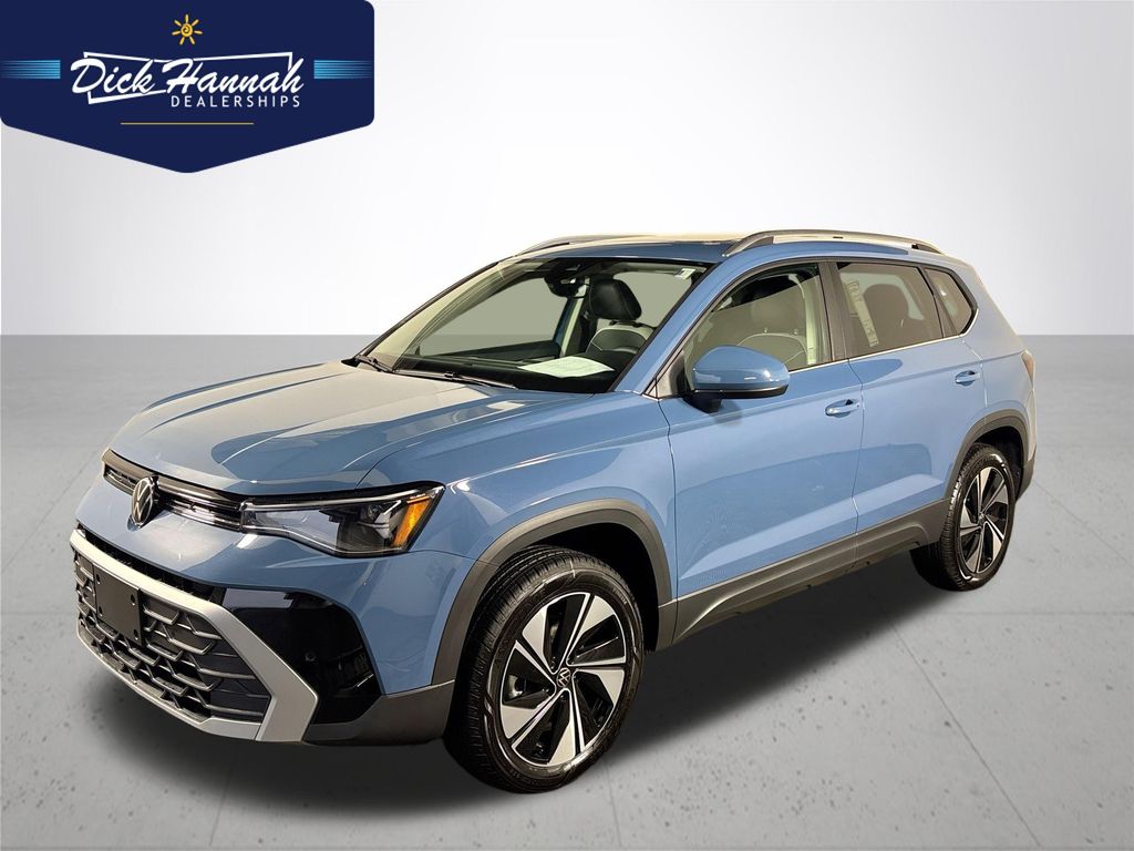 2025 Volkswagen Taos SE's photo