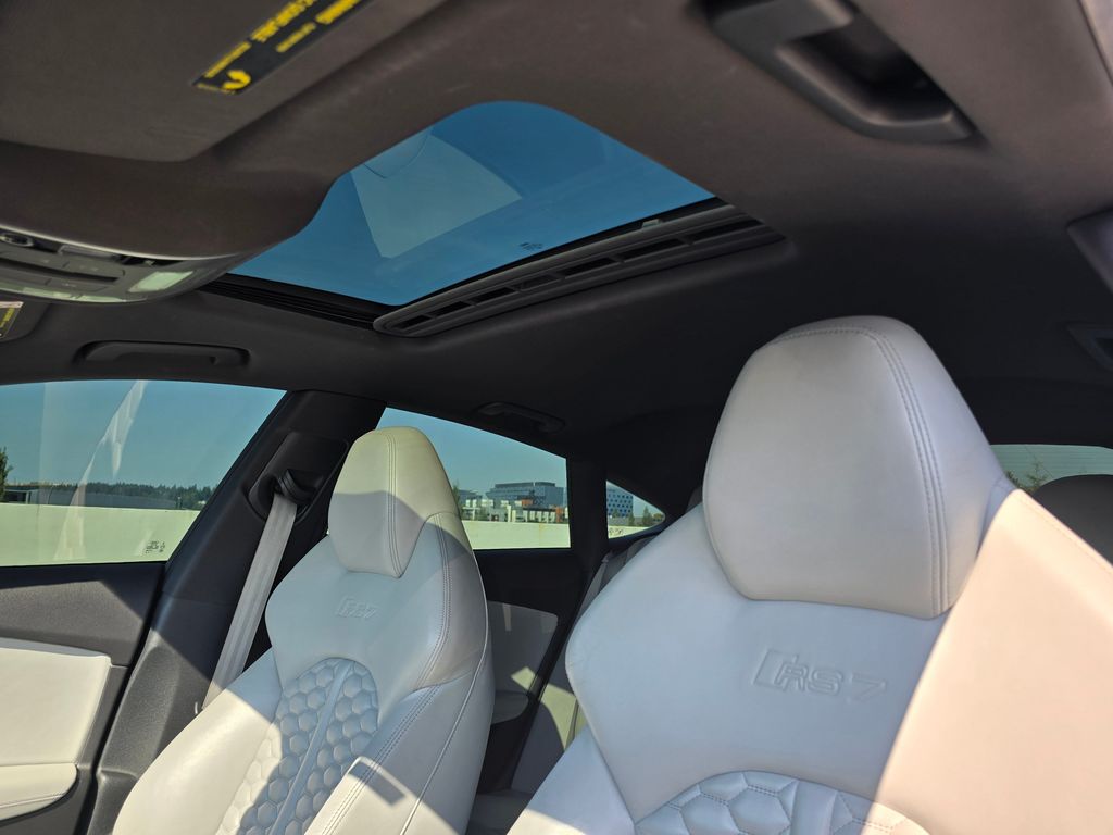 2016 Audi RS 7 Base Performance photo 22