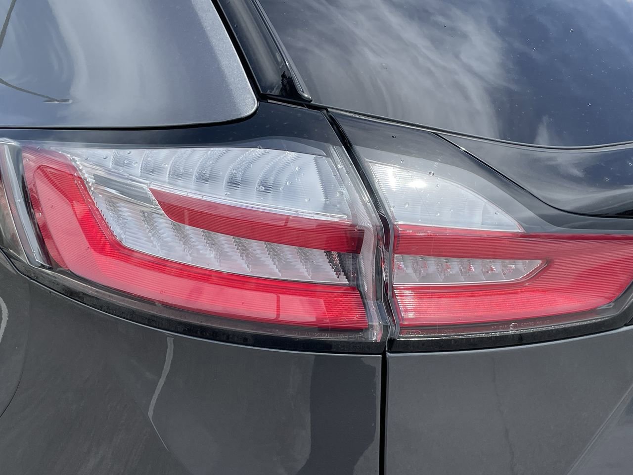 2022 Ford Edge Titanium photo 7