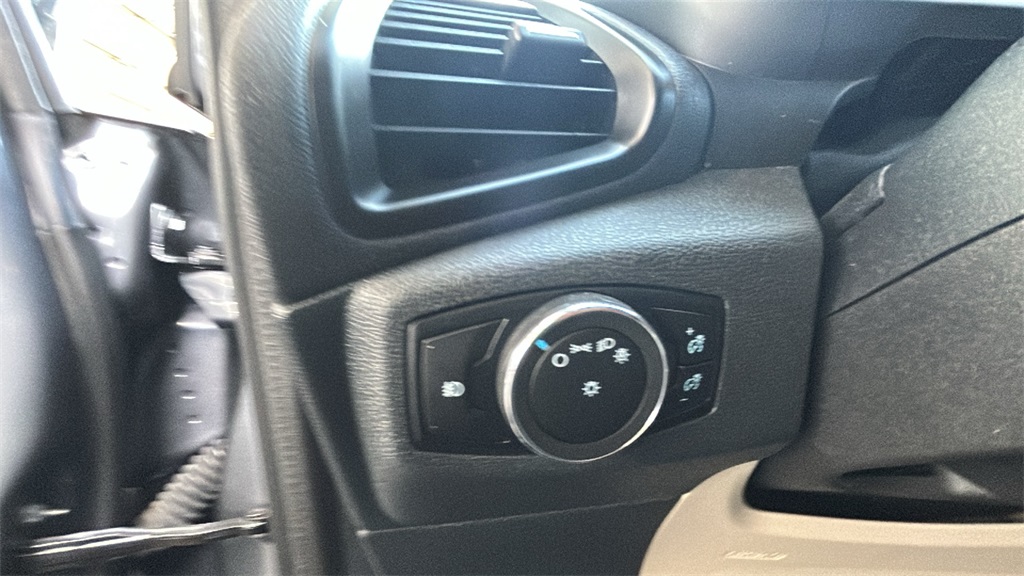2021 Ford EcoSport SE photo 13