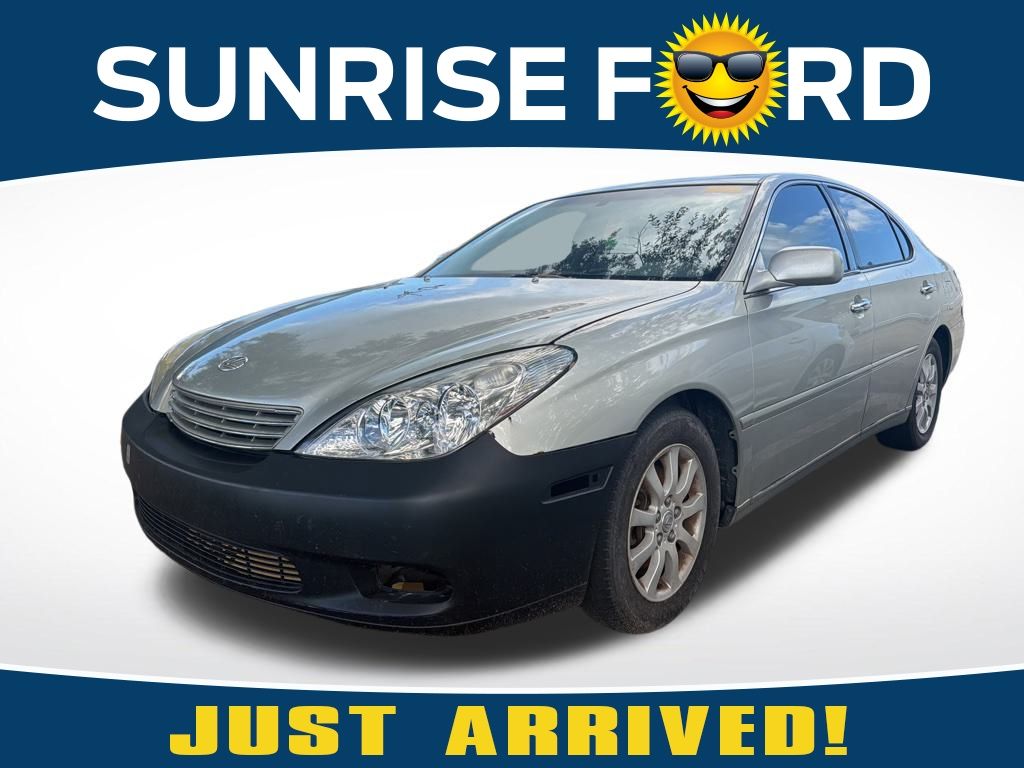 2003 Lexus ES 300's photo