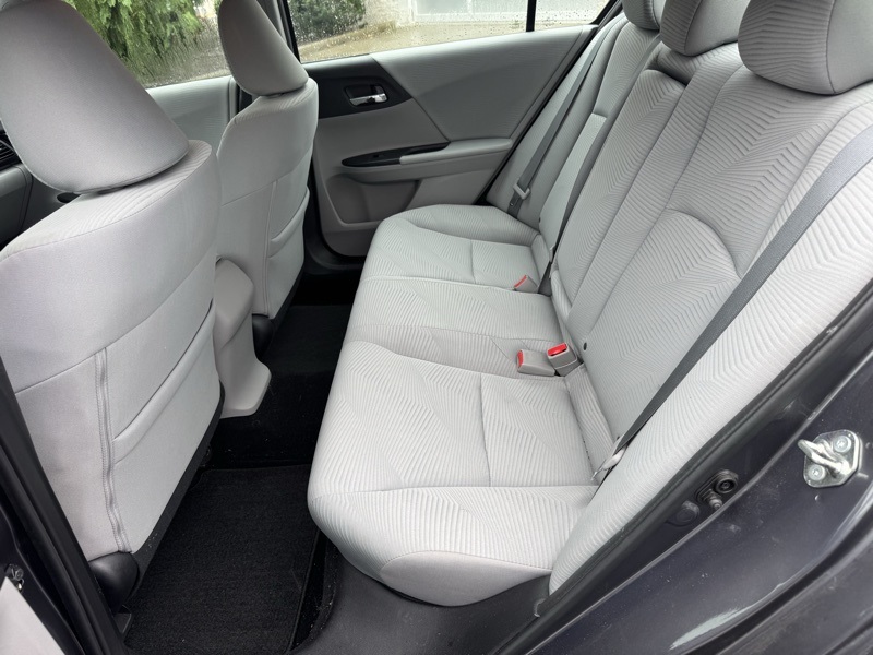 2017 Honda Accord LX photo 20