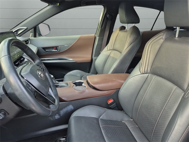 2021 Toyota Venza Limited photo 9