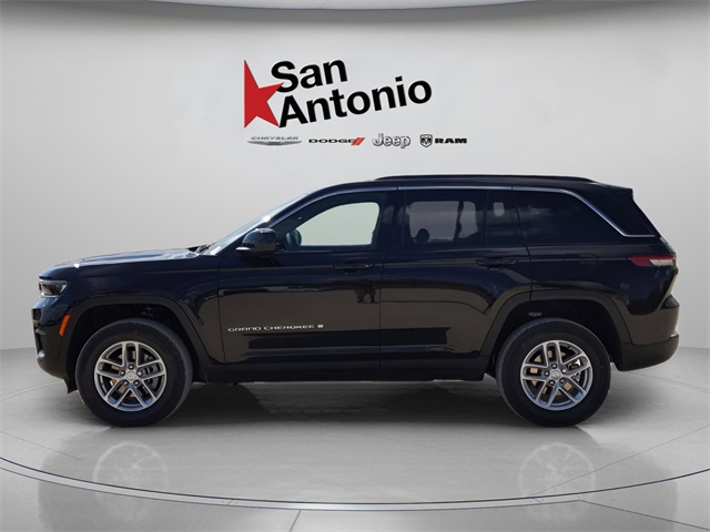 2025 Jeep Grand Cherokee Laredo X photo 4