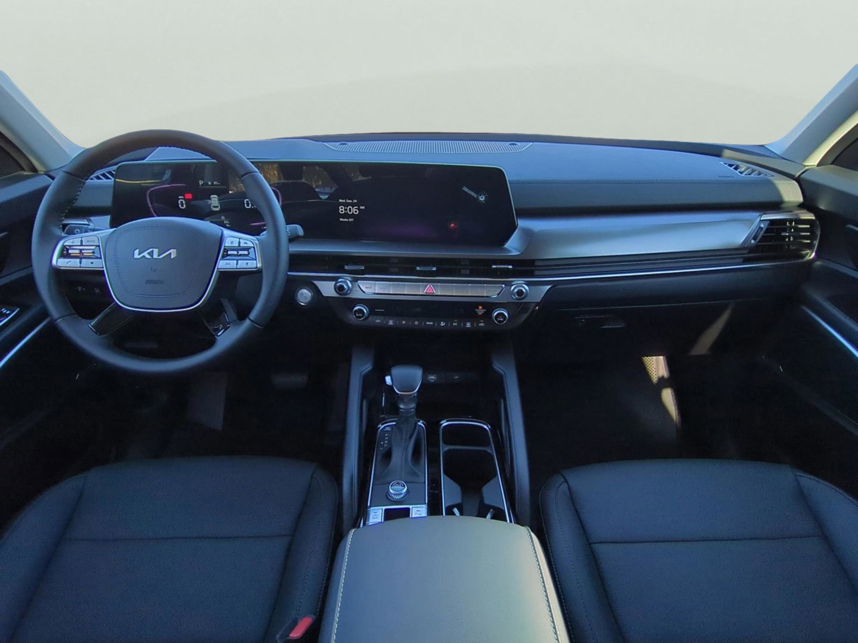 2025 Kia Telluride LX photo 16