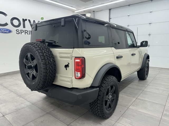 2025 Ford Bronco Big Bend photo 3