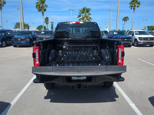 2025 Ford F-350 King Ranch photo 12
