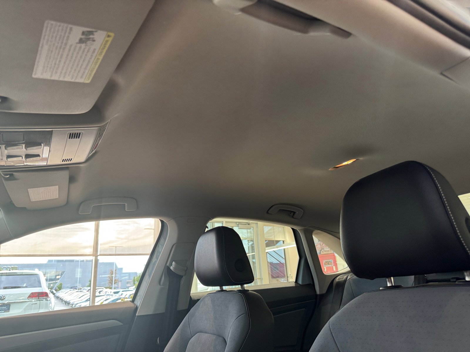 2025 Volkswagen Jetta SE photo 3