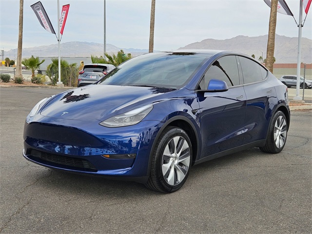 Used 2024 Tesla Model Y Long Range with VIN 7SAYGDED7RF044404 for sale in Las Vegas, NV