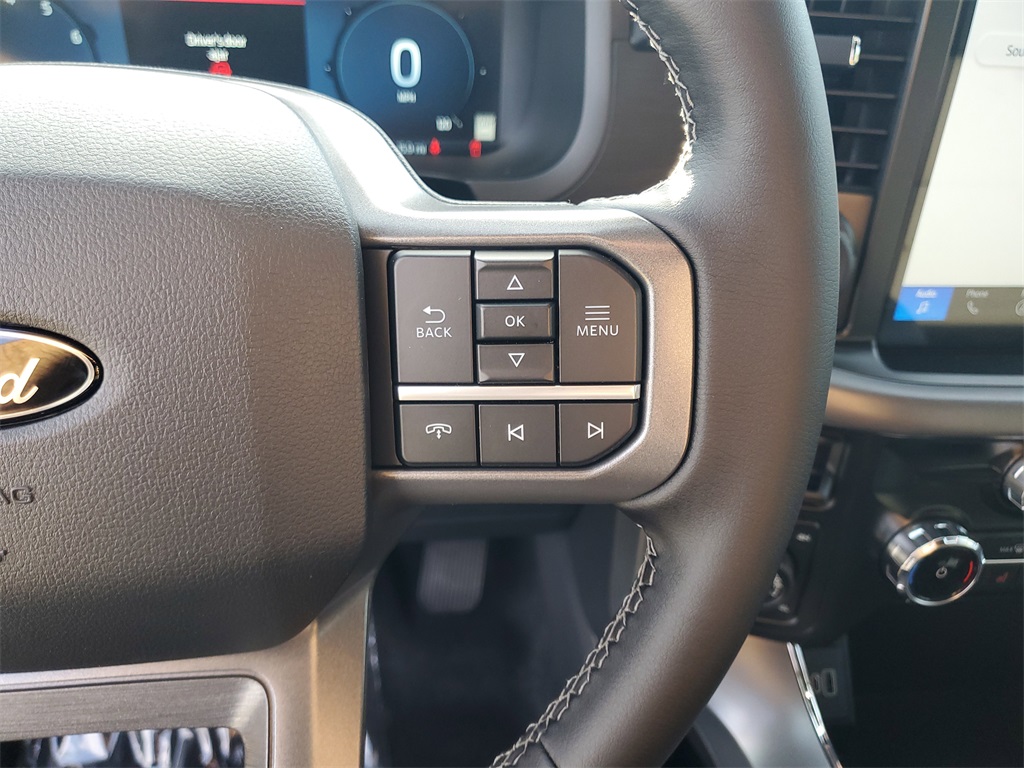 2025 Ford F-150 XLT photo 12