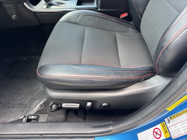 2017 Toyota Camry XLE photo 14
