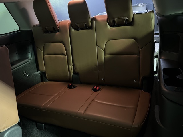 2022 Nissan Pathfinder Platinum photo 23