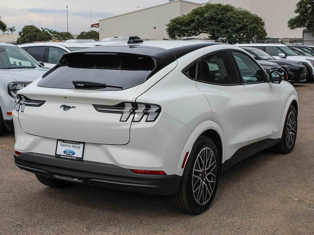 2025 Ford Mustang Mach-E Premium photo 9