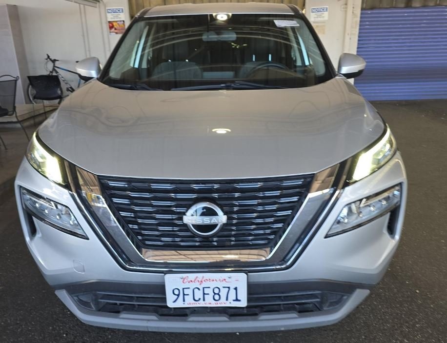 Used 2023 Nissan Rogue SV with VIN JN8BT3BA0PW409117 for sale in Kansas City