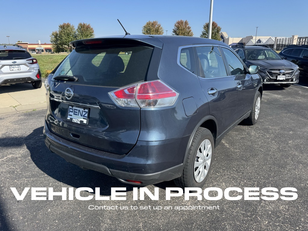 2014 Nissan Rogue S photo 3