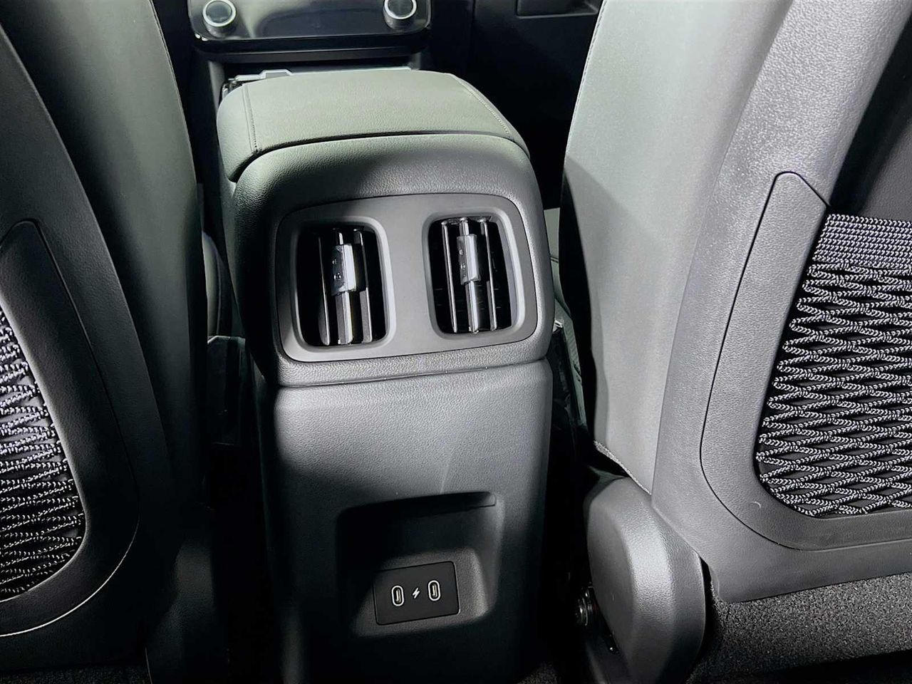 2025 Hyundai Tucson Hybrid SEL Convenience photo 12