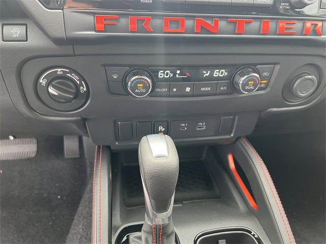 2025 Nissan Frontier PRO-4X photo 19