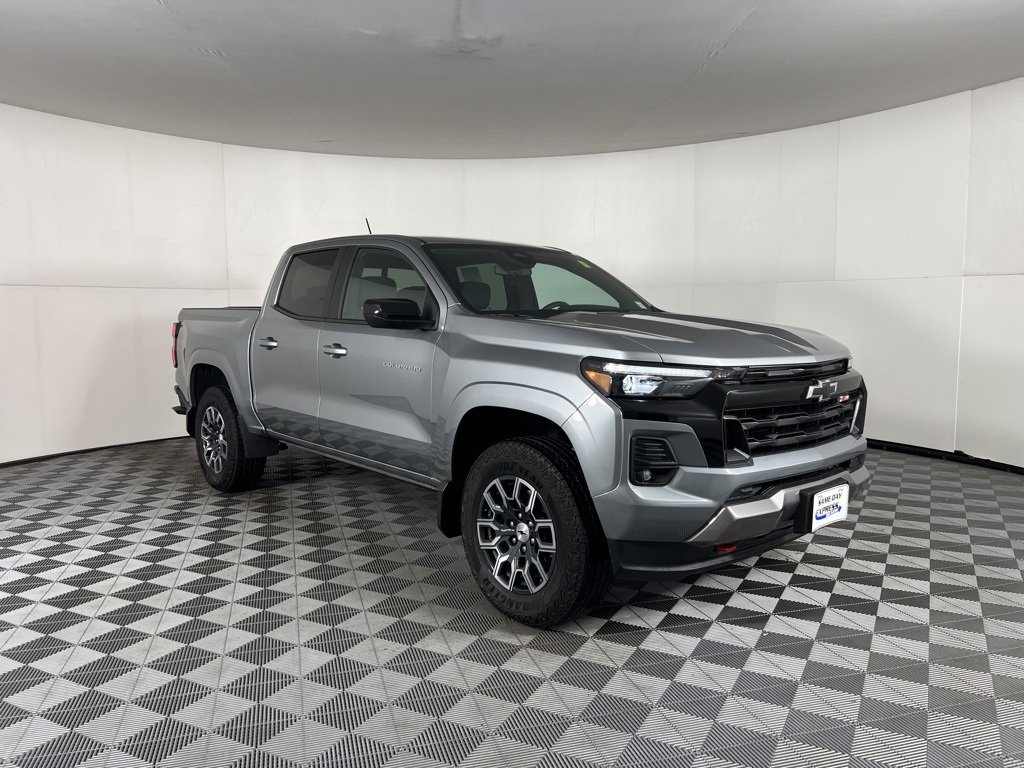 2024 Chevrolet Colorado Z71 photo 10