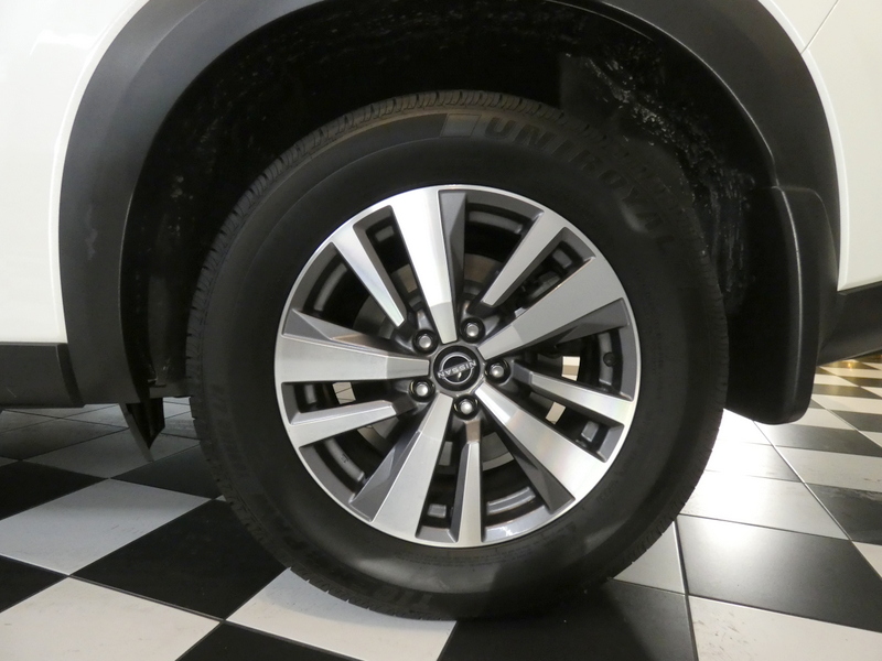 2022 Nissan Pathfinder SL photo 7