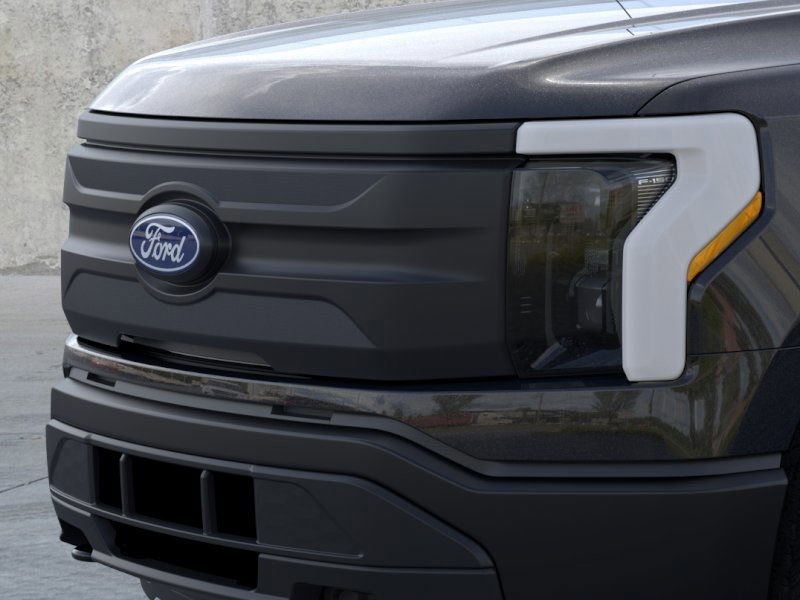 2024 Ford F-150 Lightning photo 14