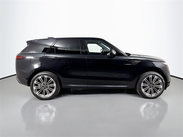 2025 Land Rover Range Rover Sport SE photo 3