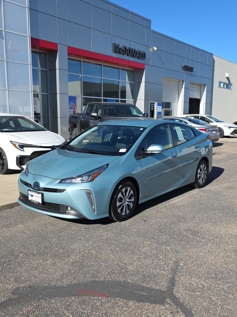 2022 Toyota Prius LE