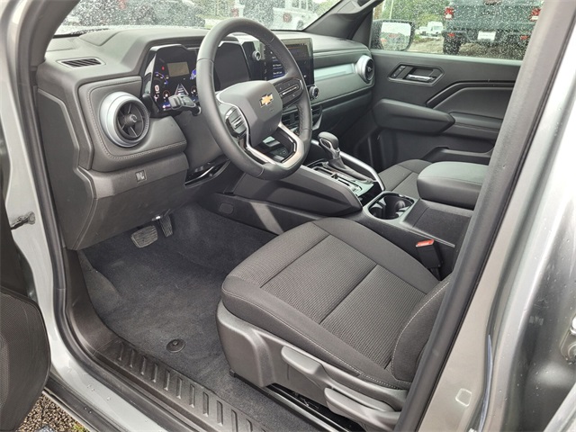2024 Chevrolet Colorado LT photo 13