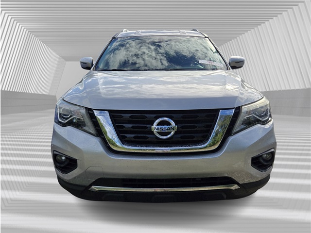2019 Nissan Pathfinder SV photo 2