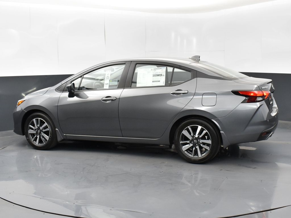 2025 Nissan Versa 1.6 SV photo 4