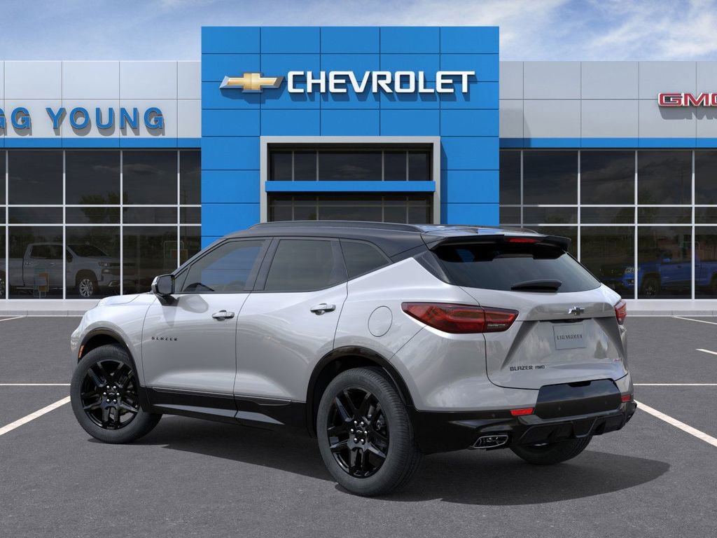 2025 Chevrolet Blazer RS photo 2