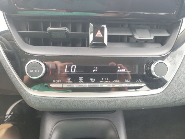 2024 Toyota Corolla LE photo 4