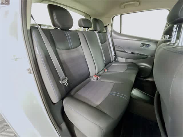 2021 Nissan Leaf SV photo 25