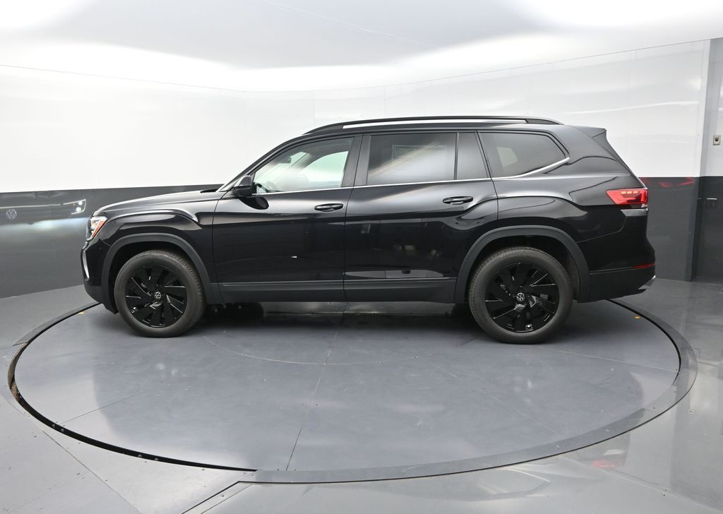 2025 Volkswagen Atlas SE Technology photo 4